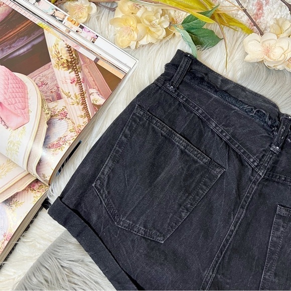 Helmut Lang Black Vain High Rise Rolled Boyfriend Women’s Denim Shorts Sz 26 - Picture 9 of 10